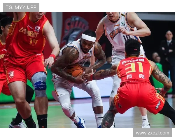 上海久事与深圳马可波罗激战正酣双方全力争夺胜利荣耀