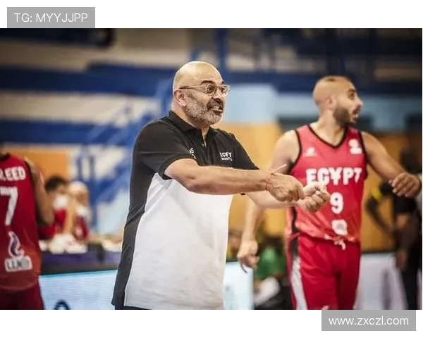 南京足球队逆袭之路：从低谷到冠军赛的辉煌蜕变与奋斗故事